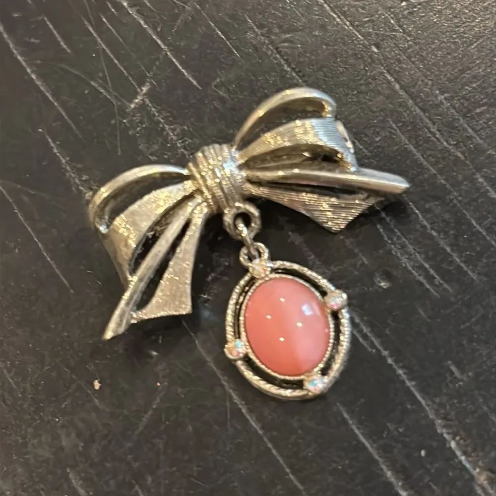 Bow Bead Rhinestone Pink Dangle Charm Brooch Silver Tone​